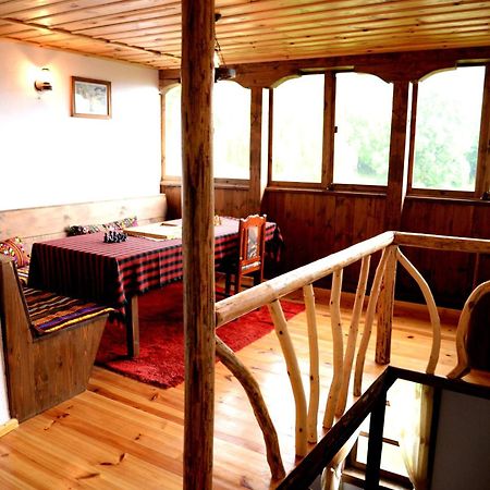 Guest House Pri Malkiya Leshten Buitenkant foto